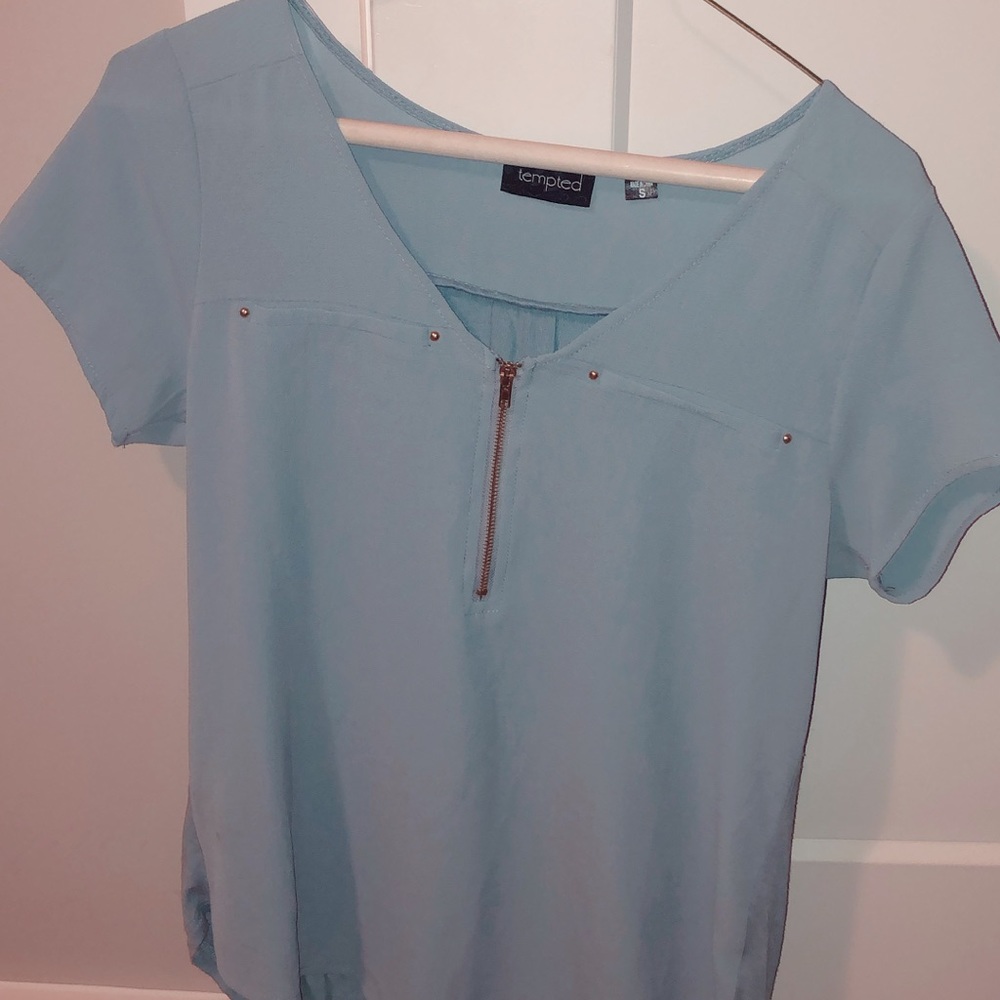 Blue dressy t shirt